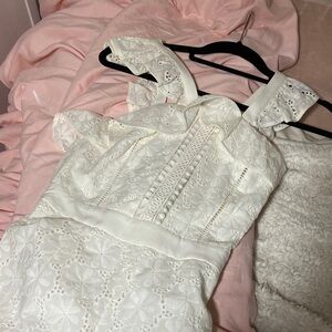White Lace Sleeveless Dress